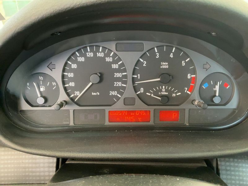 BMW 3er 318i — zdjęcie 13