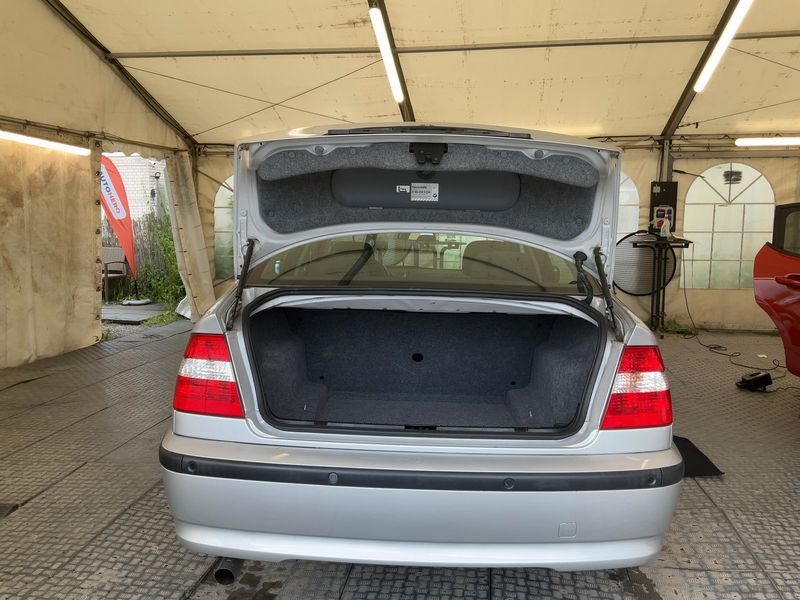 BMW 3er 318i — zdjęcie 10