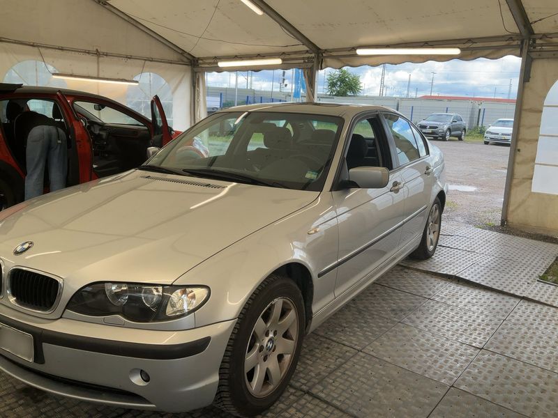 BMW 3er 318i — zdjęcie 2