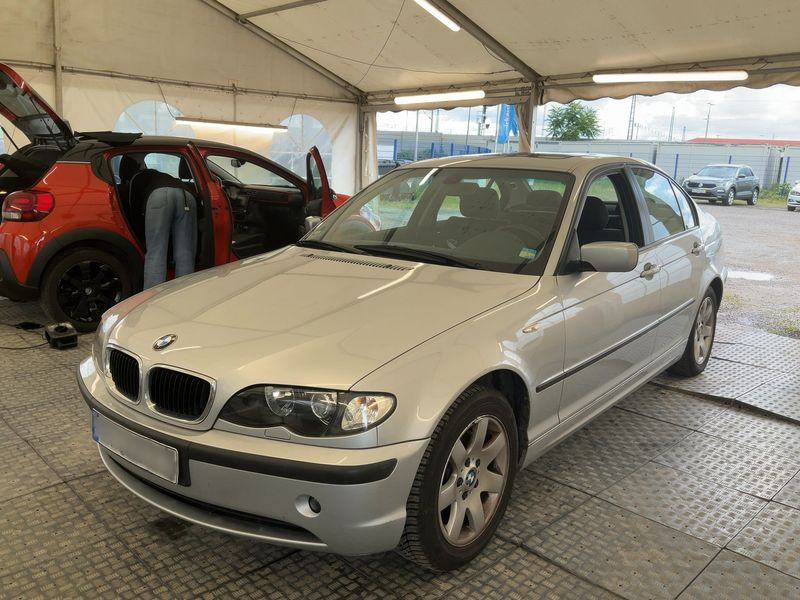 BMW 3er 318i — zdjęcie 1