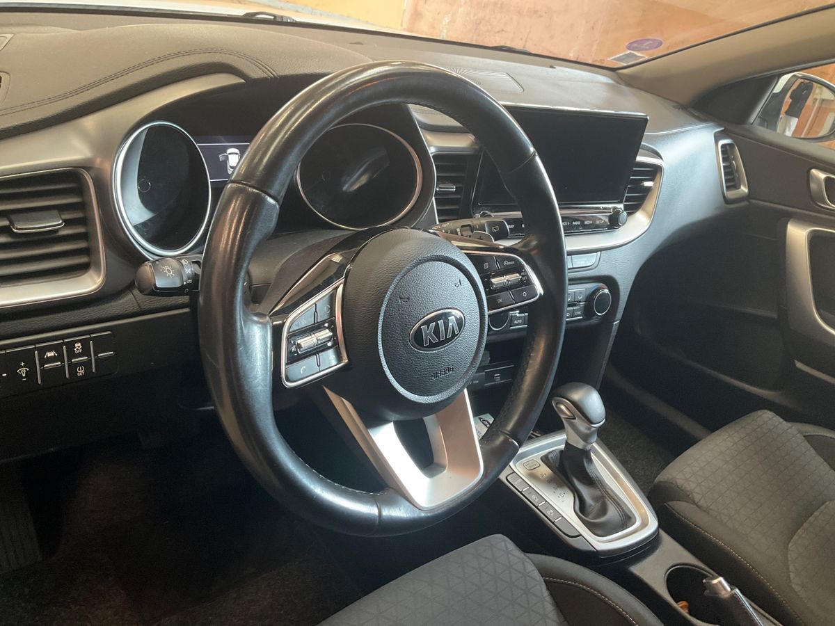 Kia XCeed 2021 — photo 36