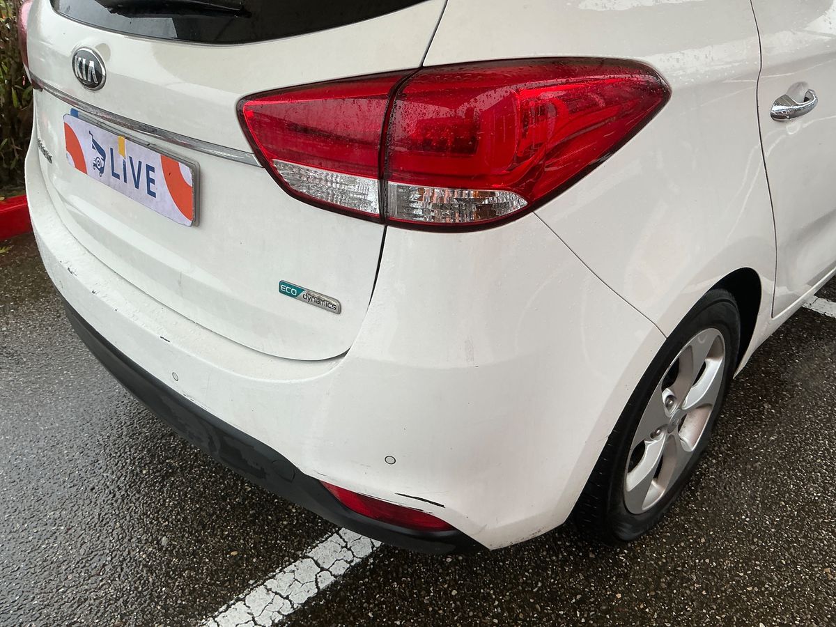 Kia Carens 2016 — photo 37