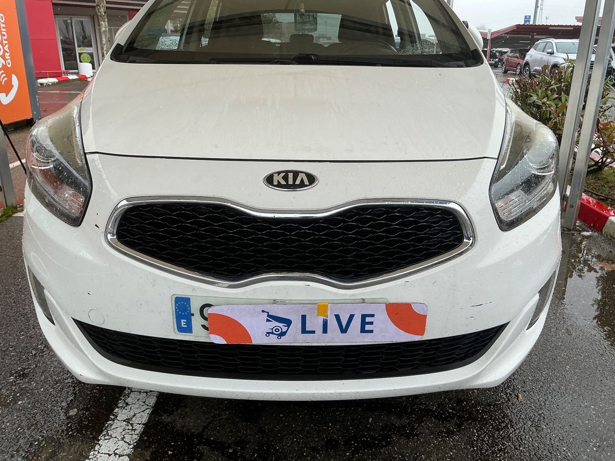 Kia Carens 2016 — photo 38