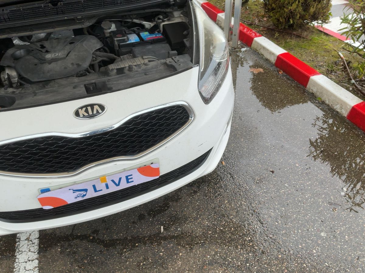 Kia Carens 2016 — photo 44