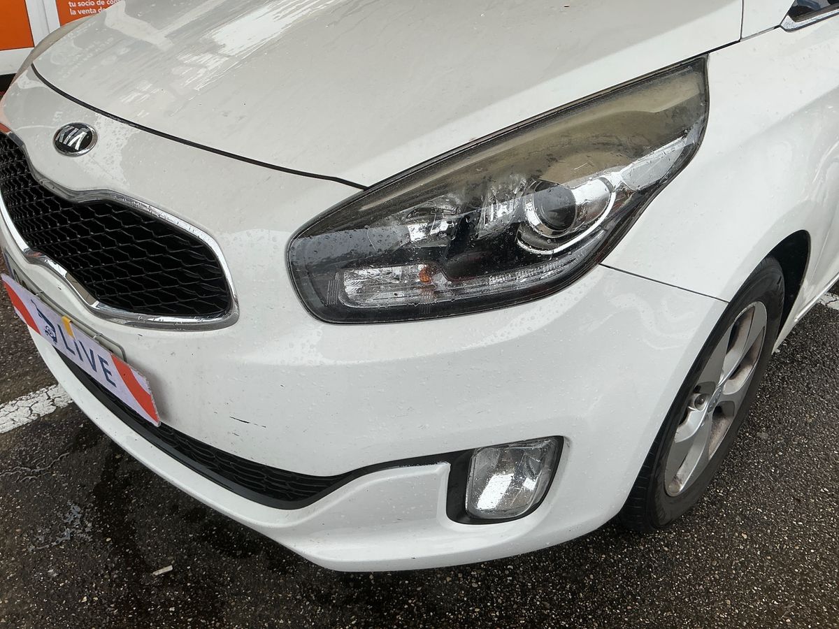 Kia Carens 2016 — photo 40