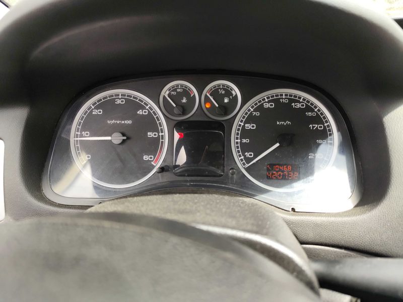 Peugeot 307 2.0 HDi Tendance — zdjęcie 12