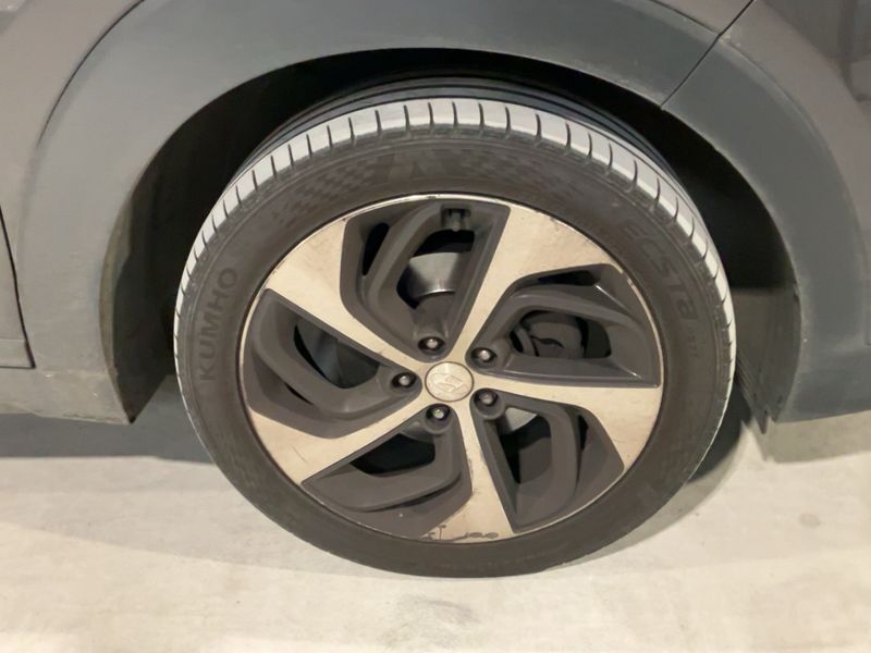Hyundai Tucson 1.7 CRDi Creative 2WD 2017 – снимка 11