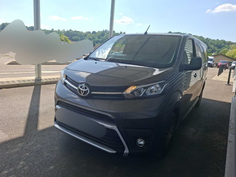 Toyota ProAce 2.0 D-4D L1 Combi Dynamic — zdjęcie 2