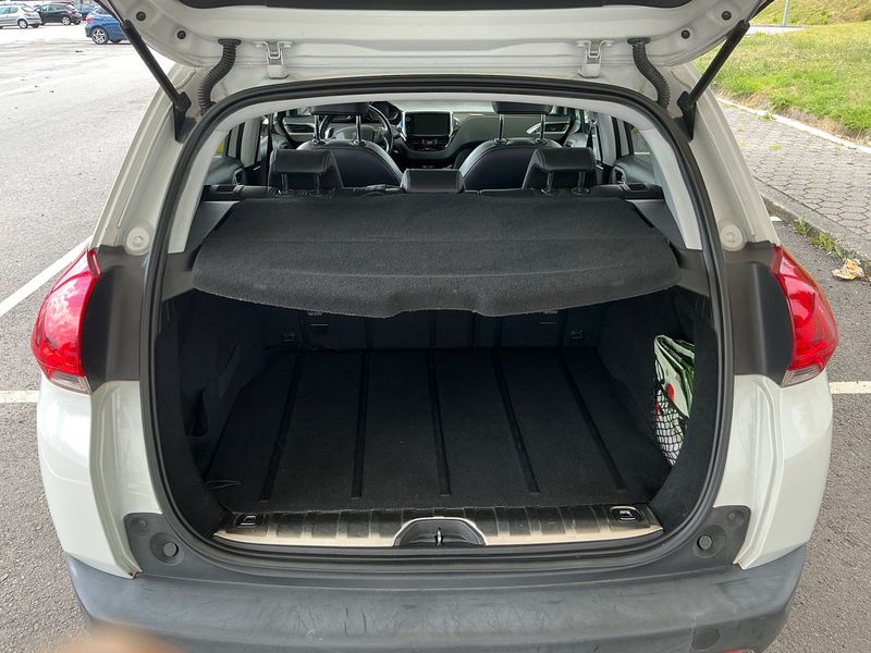 Peugeot 2008 1.6 e-HDi Allure 2015 – снимка 15