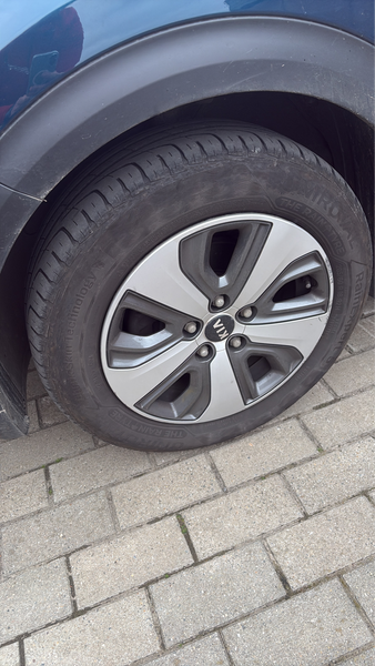 Kia Niro 1.6 Hybrid Edition 7 — zdjęcie 23