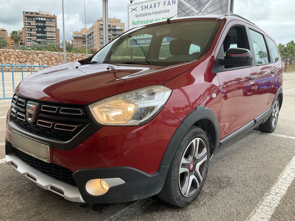 Dacia Lodgy 2019 — photo 1