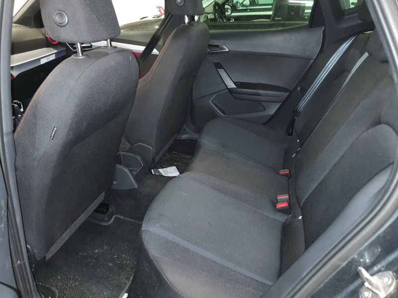 Seat Arona 1.0 TSI FR — zdjęcie 13