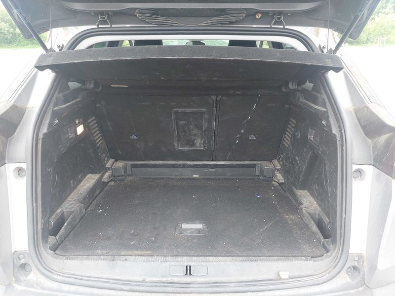 Peugeot 3008 1.5 Blue-HDi Allure Pack 2021 – снимка 9