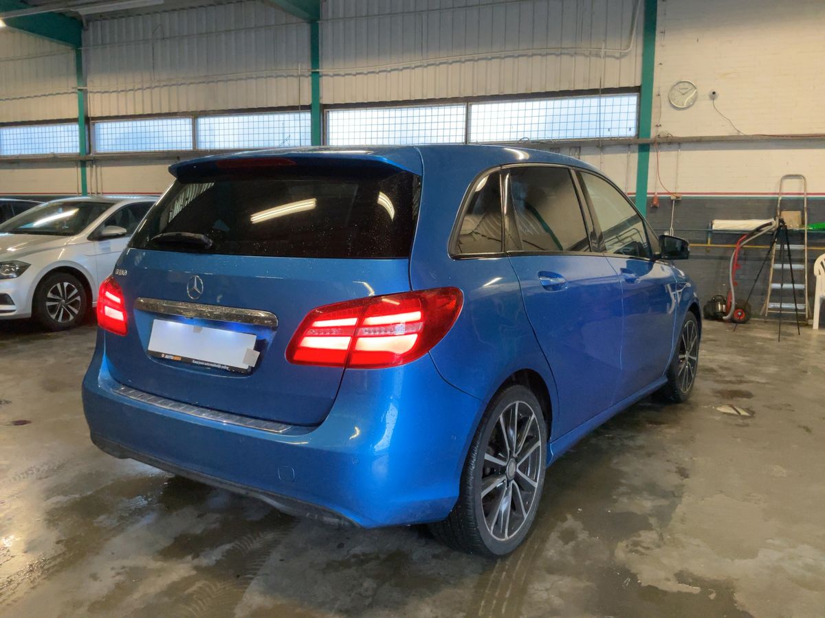 Mercedes-Benz B-Klasse 2015 — photo 9