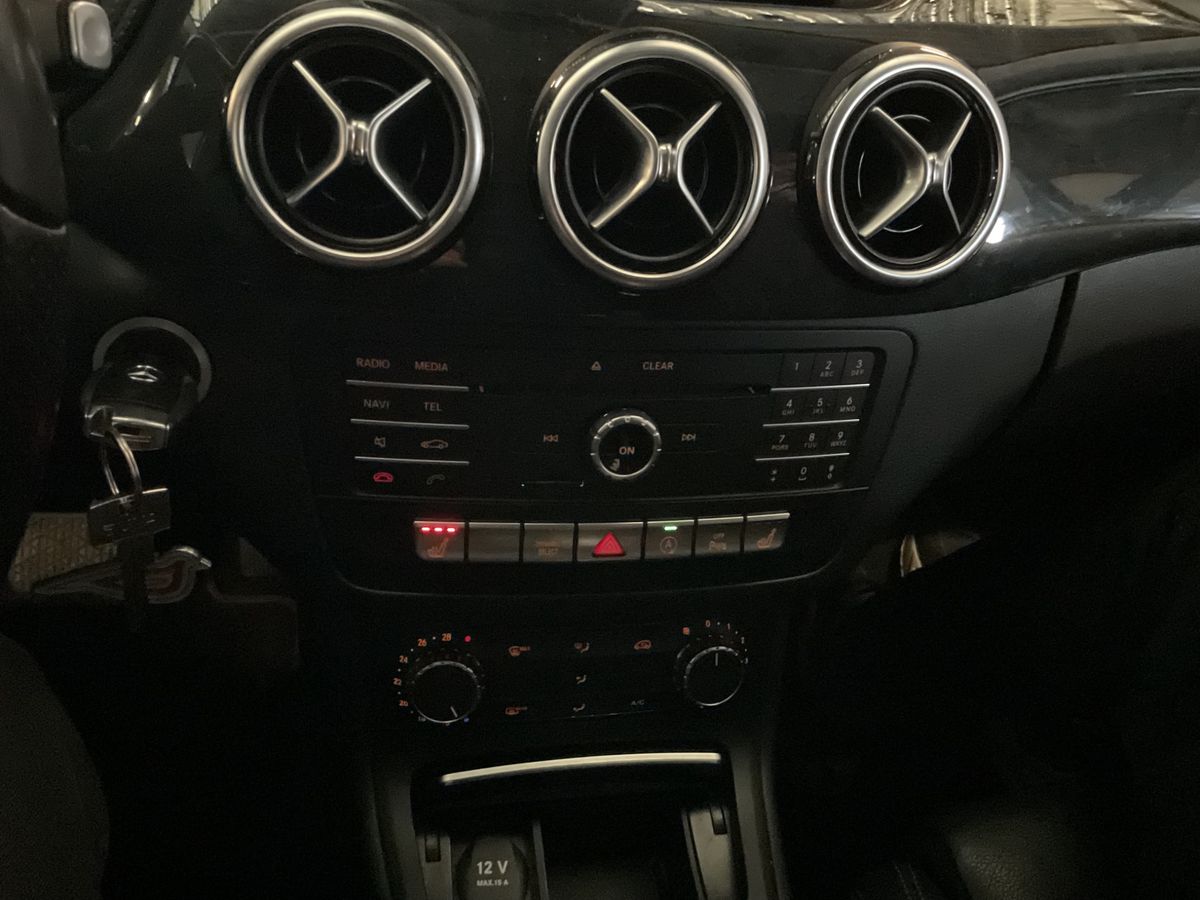 Mercedes-Benz B-Klasse 2015 — photo 31
