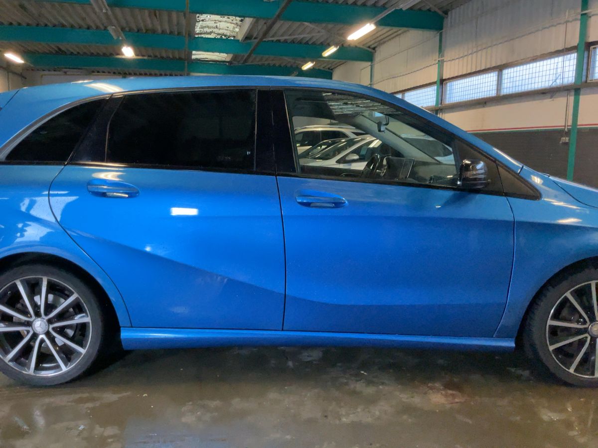 Mercedes-Benz B-Klasse 2015 — photo 11