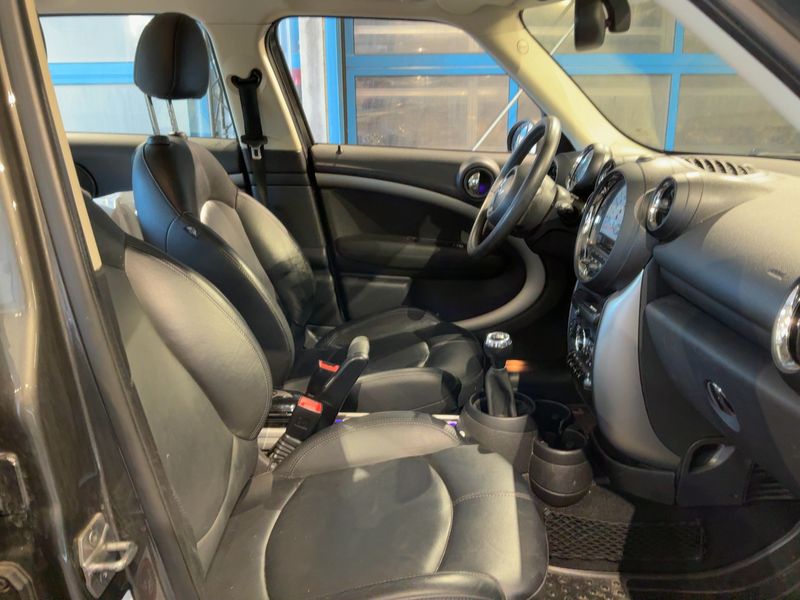 MINI Countryman Cooper ALL4 — zdjęcie 11