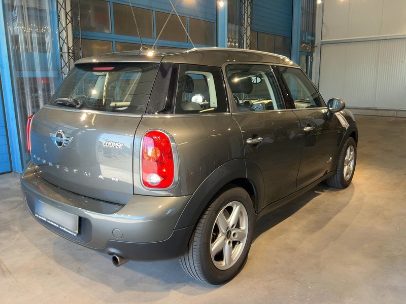 MINI Countryman Cooper ALL4 — zdjęcie 6