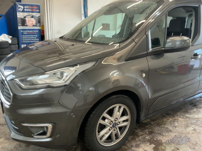 Ford Grand Tourneo Connect 1.5 TDCi EcoBlue Titanium — zdjęcie 2