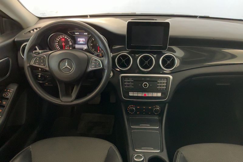 Mercedes-Benz CLA-Klasse CLA 180 d Shooting Brake Business — zdjęcie 12