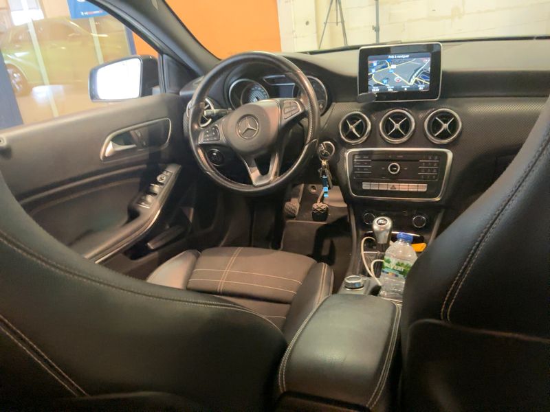 Mercedes-Benz A-Klasse A 180 CDI BlueEfficiency Urban — zdjęcie 12
