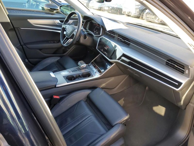 Audi A6 2022 — photo 11