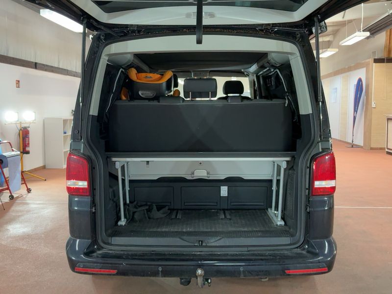 Volkswagen T5 California 2.0 TDI Beach Aufstelldach — zdjęcie 10