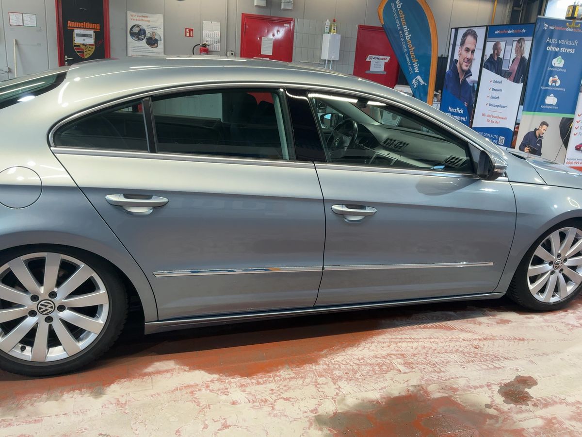 Volkswagen Passat 2010 — photo 11