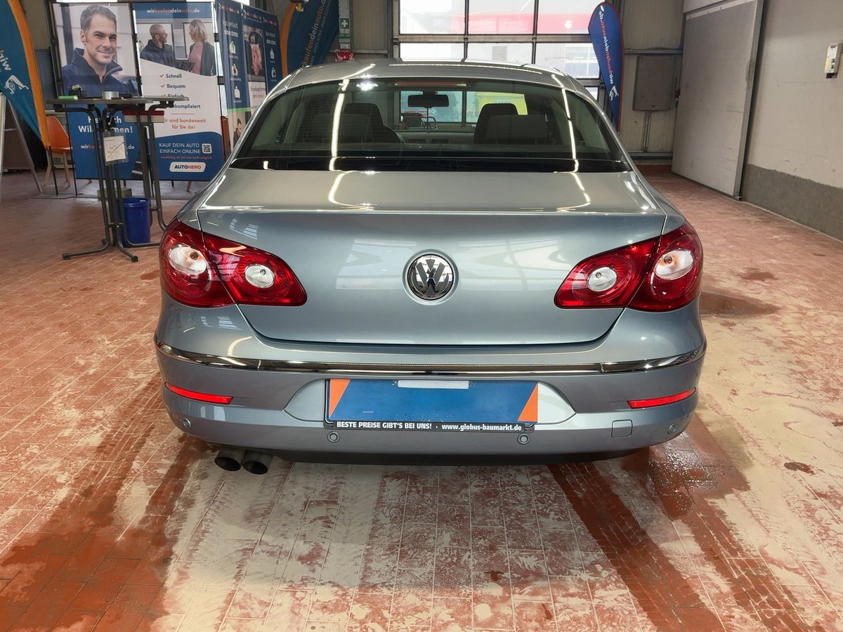 Volkswagen Passat 2010 — photo 8