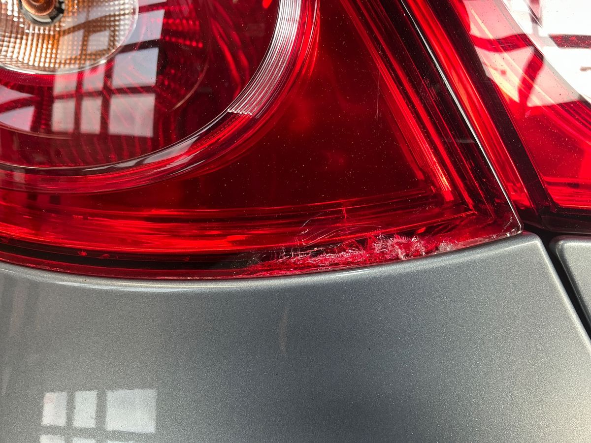 Volkswagen Passat 2010 — photo 31