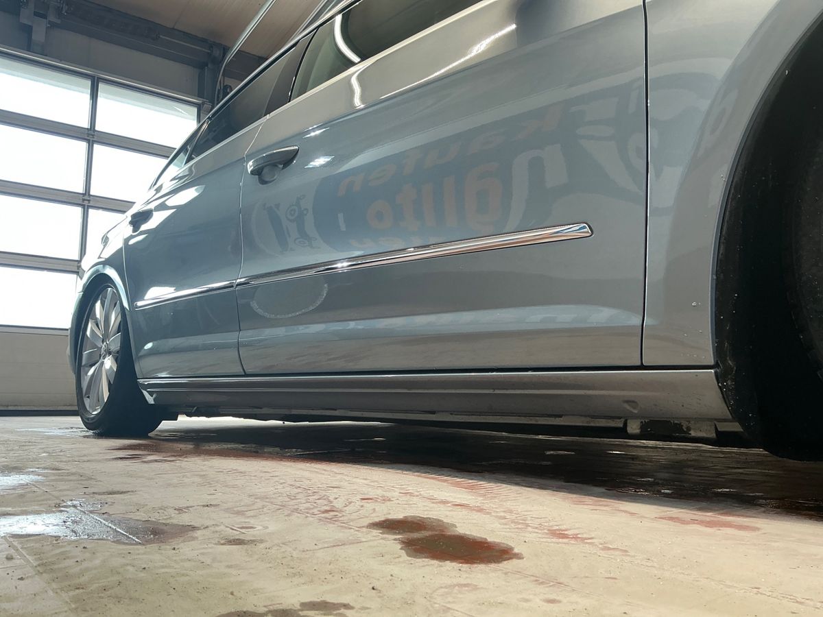 Volkswagen Passat 2010 — photo 37
