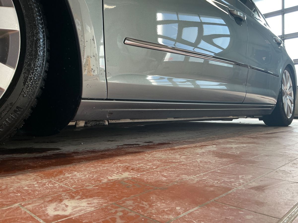 Volkswagen Passat 2010 — photo 35