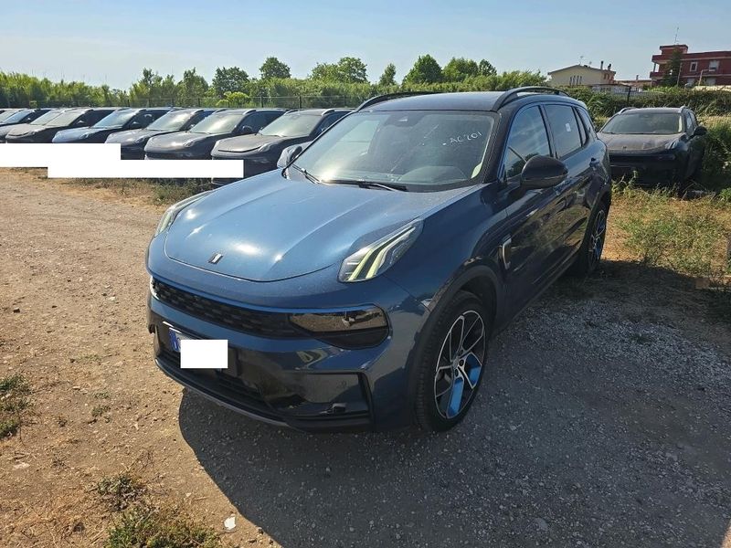 Lynk & Co 01 1.5 Plug-in Hybrid — zdjęcie 8