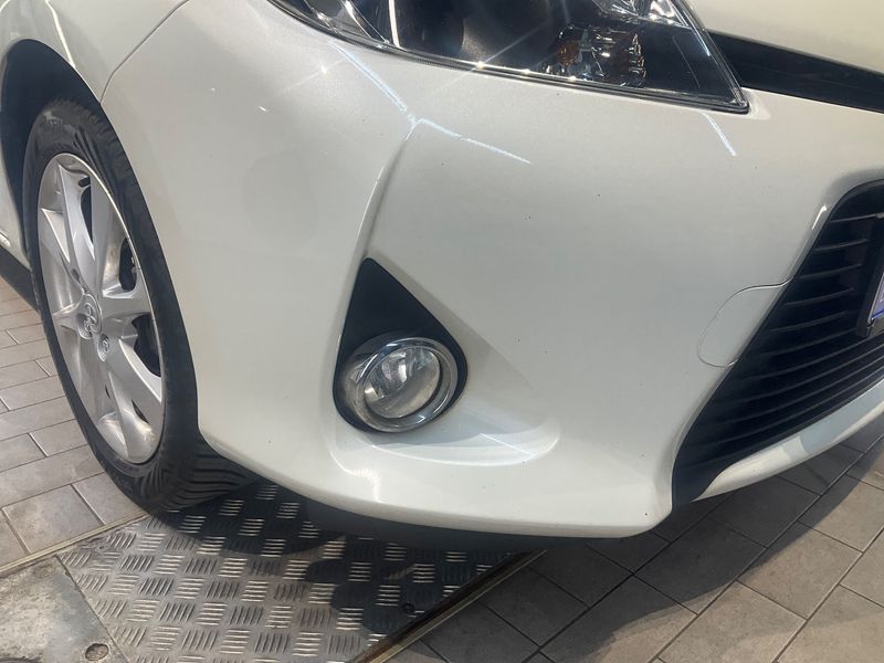 Toyota Yaris 1.5 Hybrid Club 2013 – снимка 29