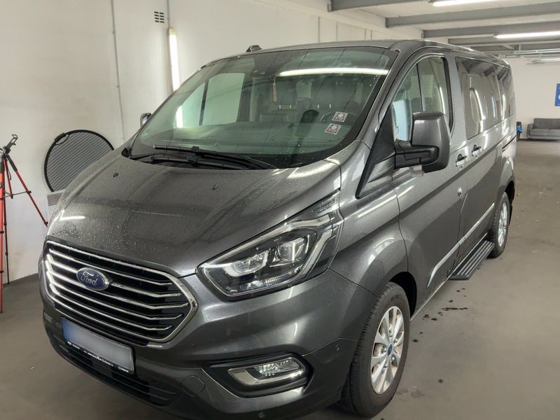 Ford Tourneo Custom 2.0 TDCi 320 L1 Tourneo Titanium