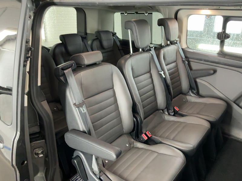 Ford Tourneo Custom 2.0 TDCi 320 L1 Tourneo Titanium — zdjęcie 14