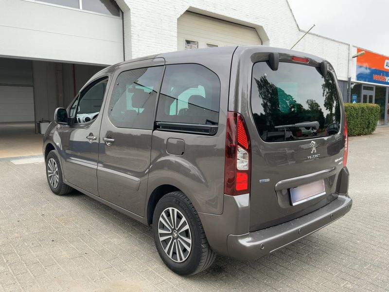 Peugeot Partner 1.2 PureTech Active — zdjęcie 3