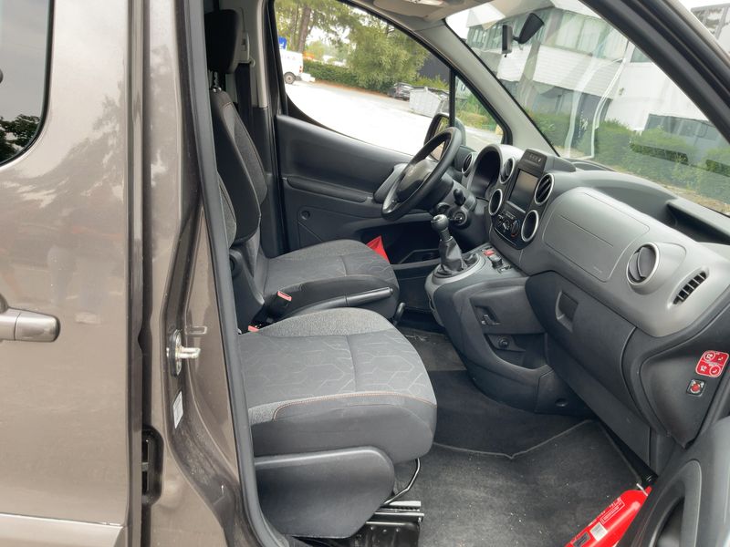 Peugeot Partner 1.2 PureTech Active — zdjęcie 11