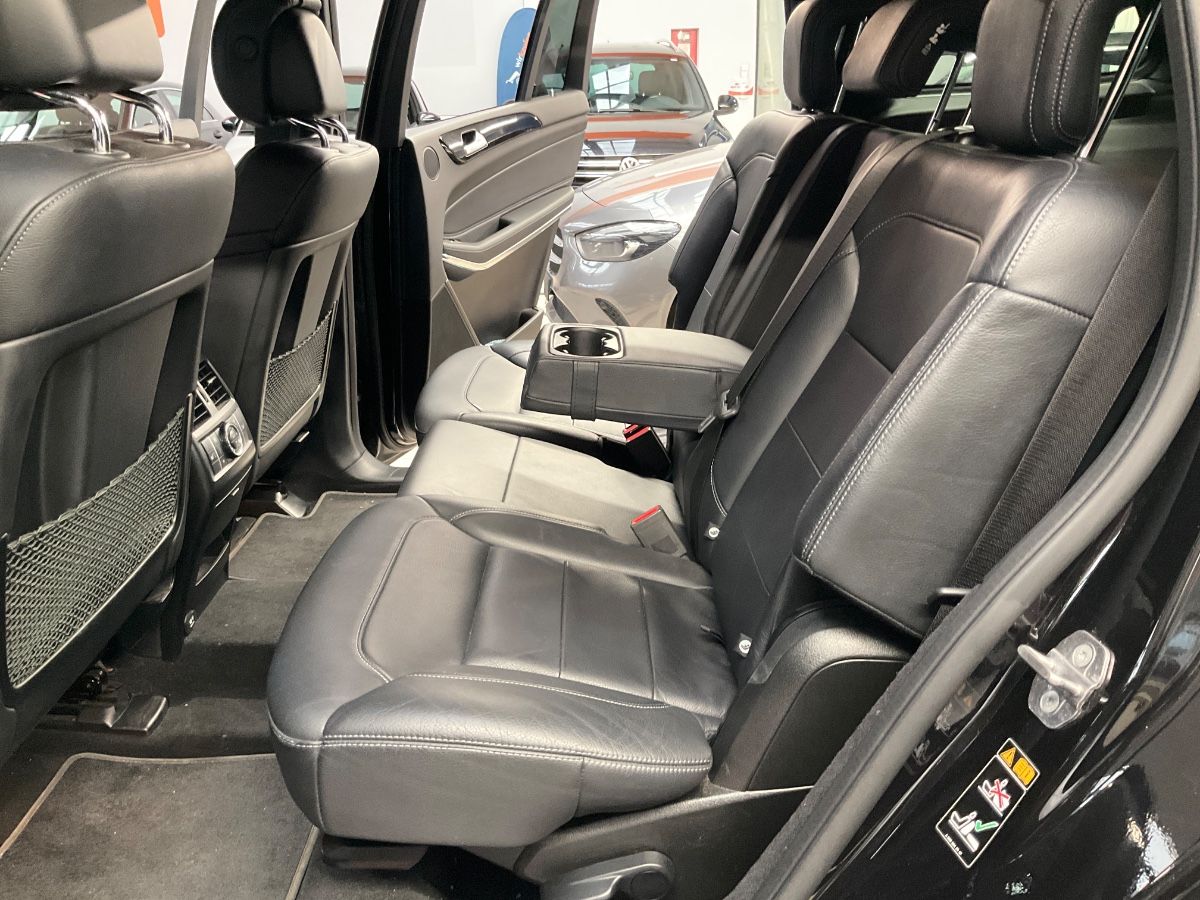 Mercedes-Benz GLS-Klasse 2018 — photo 24