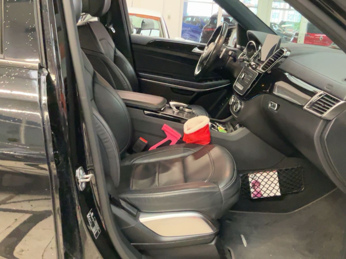 Mercedes-Benz GLS-Klasse 2018 — photo 18