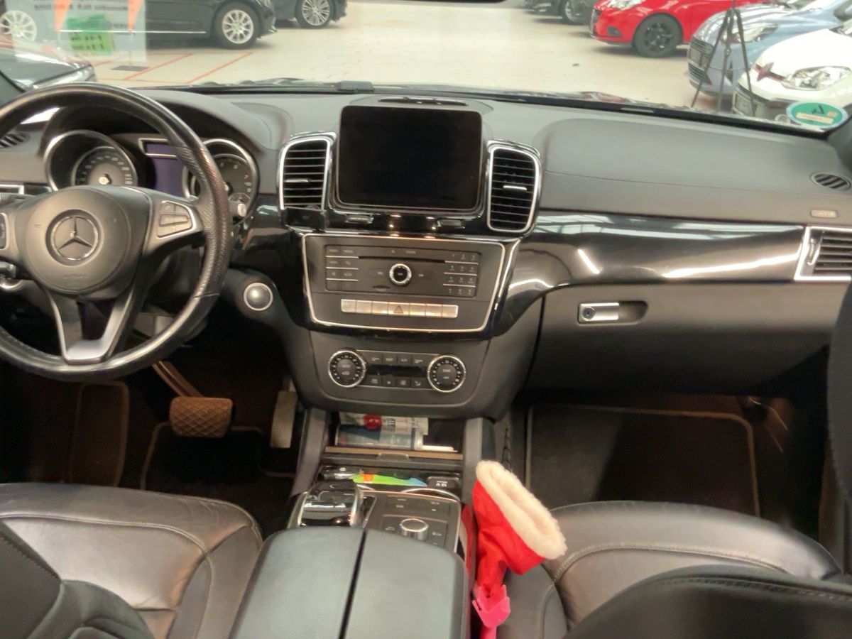 Mercedes-Benz GLS-Klasse 2018 — photo 19
