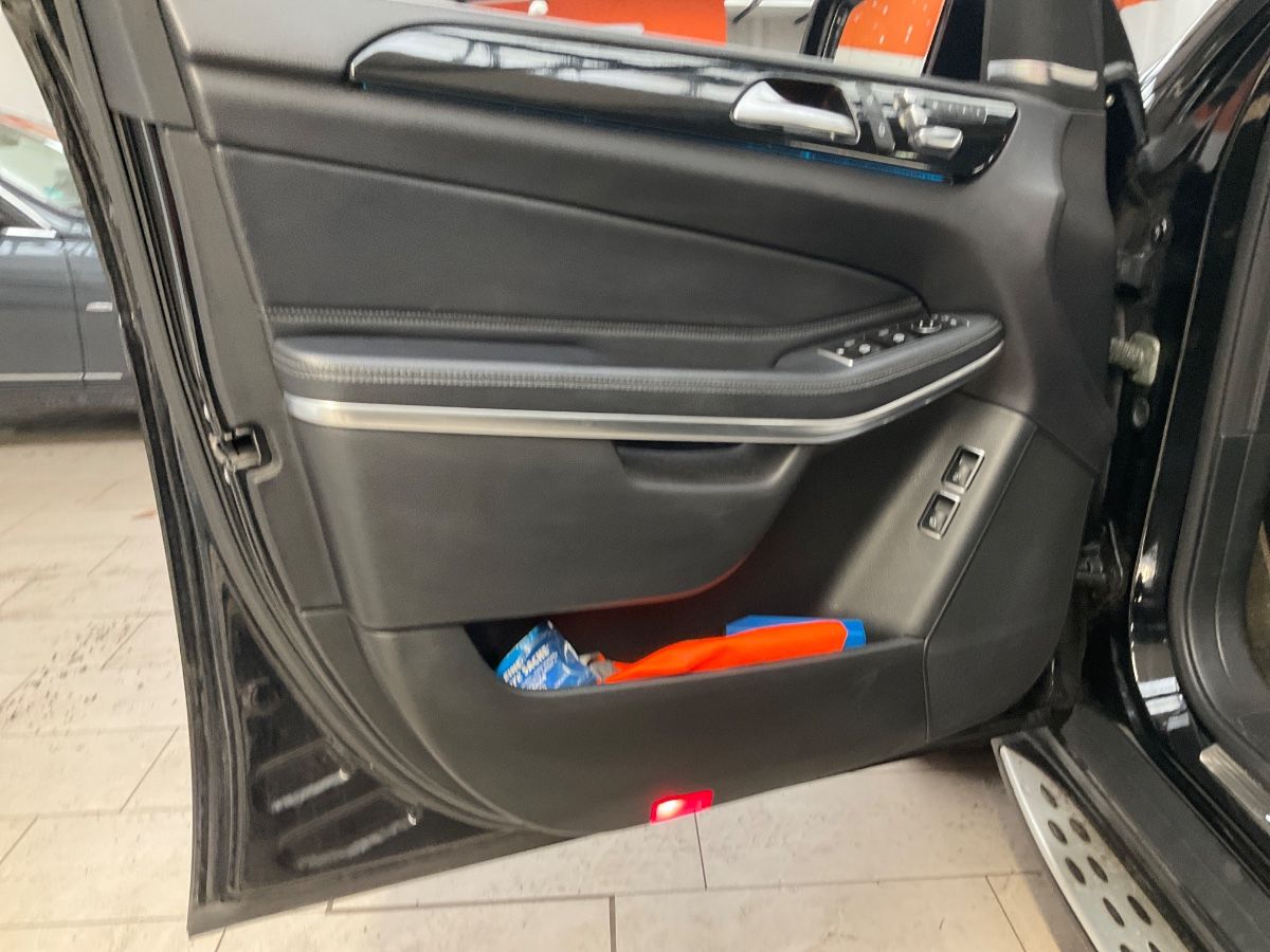Mercedes-Benz GLS-Klasse 2018 — photo 25