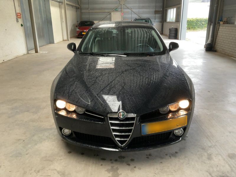 Alfa Romeo Alfa 159 3.2 JTS V6 Distinctive Q4 — zdjęcie 9