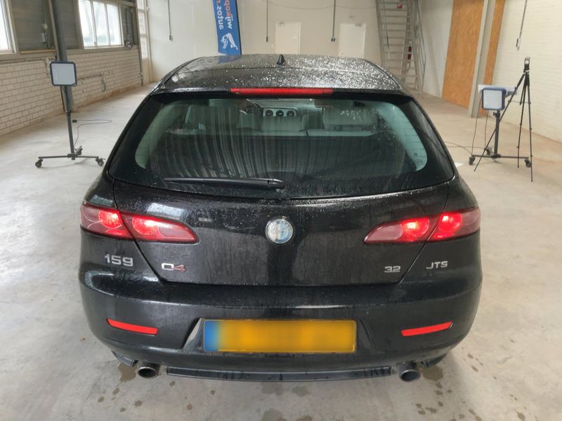 Alfa Romeo Alfa 159 3.2 JTS V6 Distinctive Q4 — zdjęcie 10