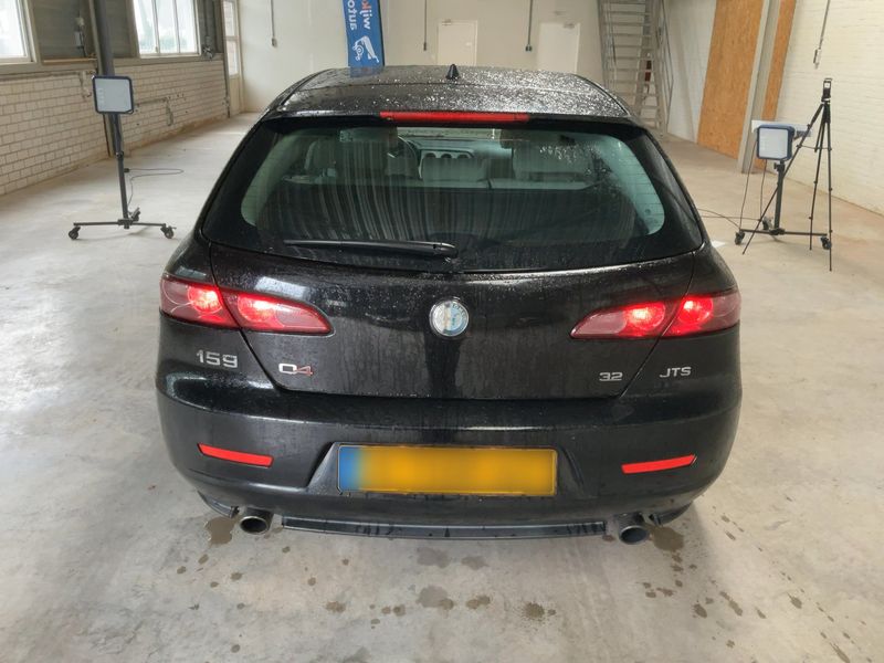 Alfa Romeo Alfa 159 3.2 JTS V6 Distinctive Q4 — zdjęcie 5