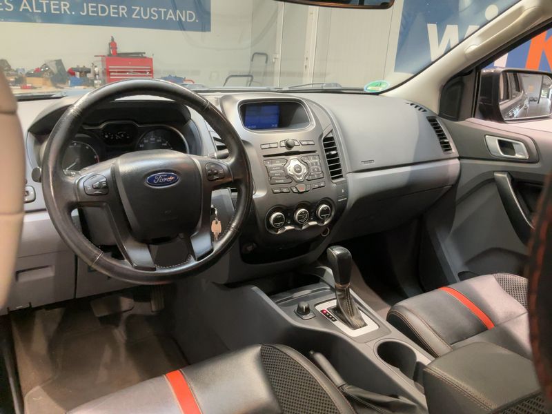 Ford Ranger 3.2 TDCi Doppelkabine 4x4 Wildtrak — zdjęcie 12