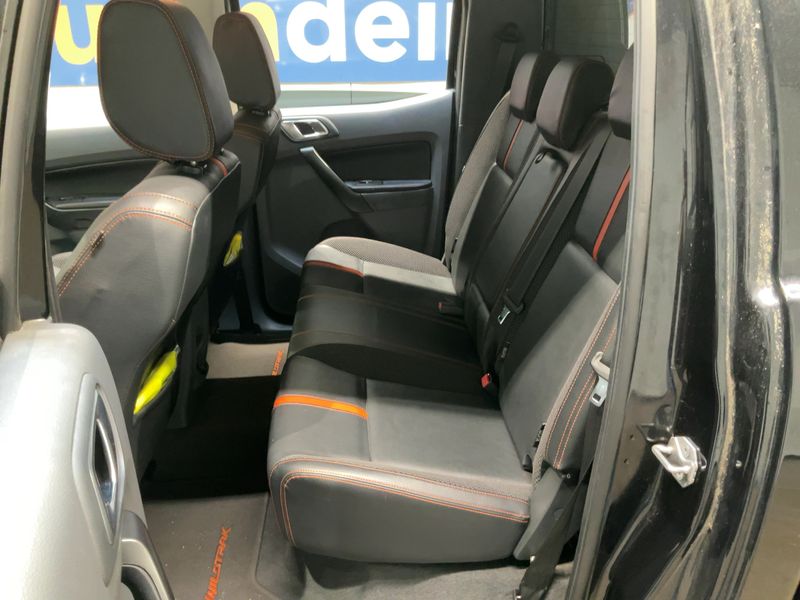 Ford Ranger 3.2 TDCi Doppelkabine 4x4 Wildtrak — zdjęcie 14