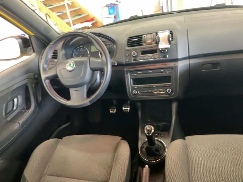 Skoda Fabia 1.2 TSI Monte Carlo — zdjęcie 12