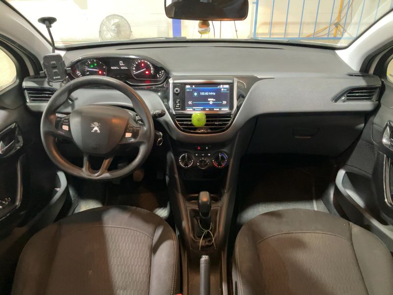 Peugeot 208 1.6 Blue-HDi Active — zdjęcie 12