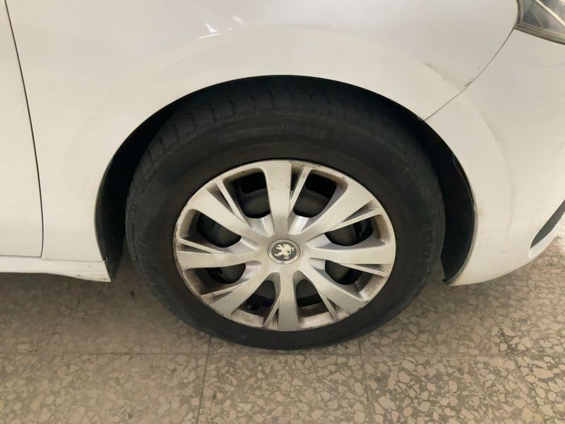 Peugeot 208 1.6 Blue-HDi Active 2017 – снимка 11